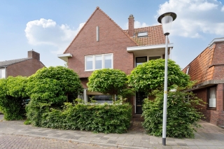 Adriaan Geertsplein 4 Veendam
