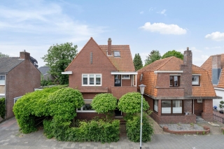 Adriaan Geertsplein 4 Veendam