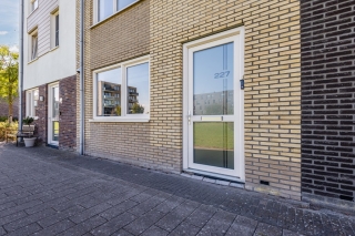 Wimpelplantsoen 227 Almere