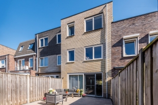 Wimpelplantsoen 227 Almere